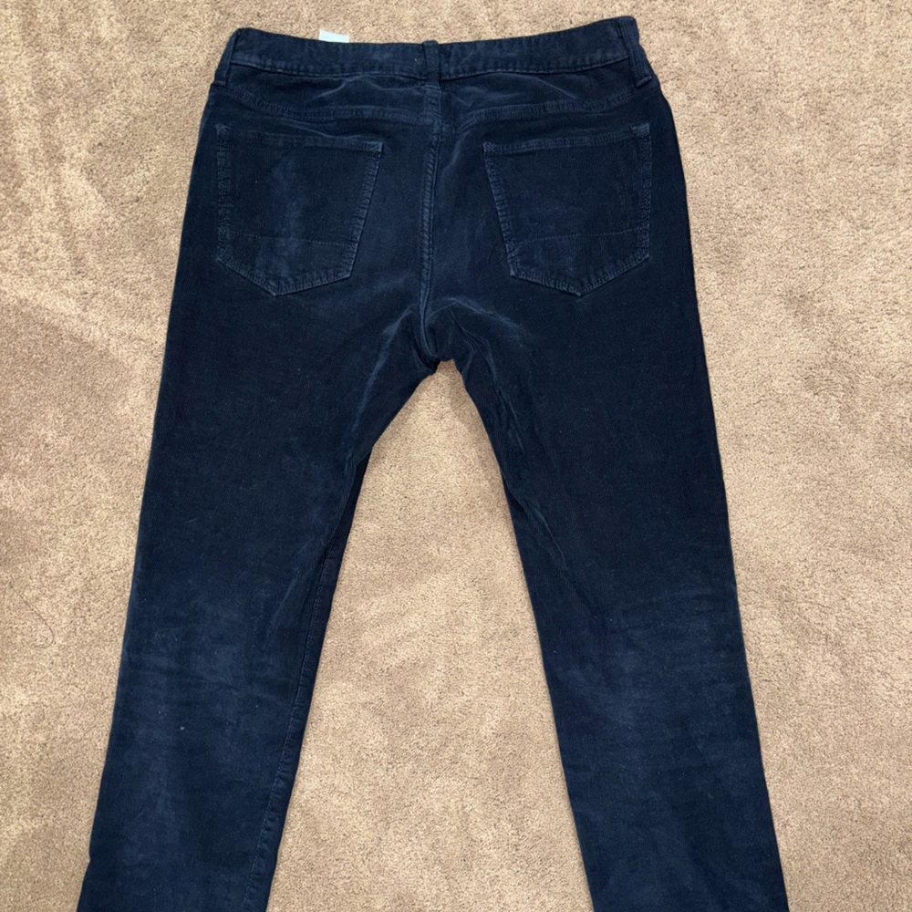 Banana Republic Traveler pants. navy micro corduroy